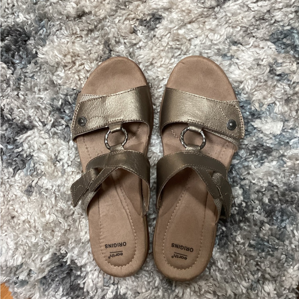 Earth Origins Metallic Bronze Sandals